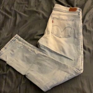 Levi jeans- light wash